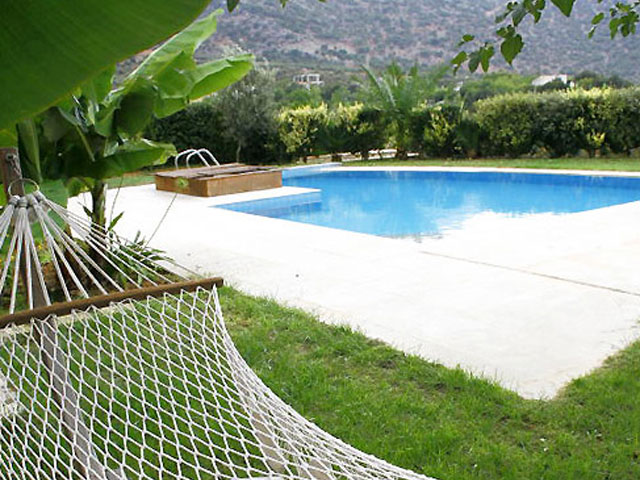 Manolioudis Villas - Swimming Pool