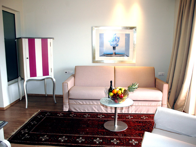 Litohoro Olympus Resort Villas & Spa - Living room