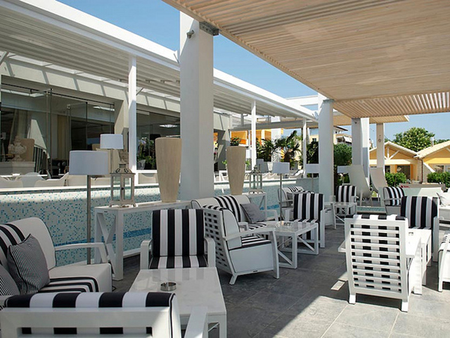 Litohoro Olympus Resort Villas & Spa - Cafe - Bar