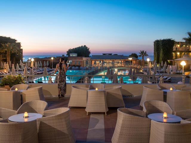 Bella Beach Hotel - 
