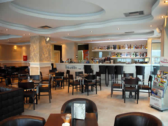 Onar Hotel - Cafe