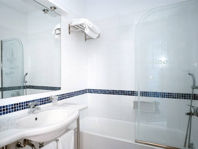 Minois Village Hotel Suites & Spa - Bathroom