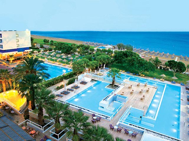 Blue Sea Beach Resort - 