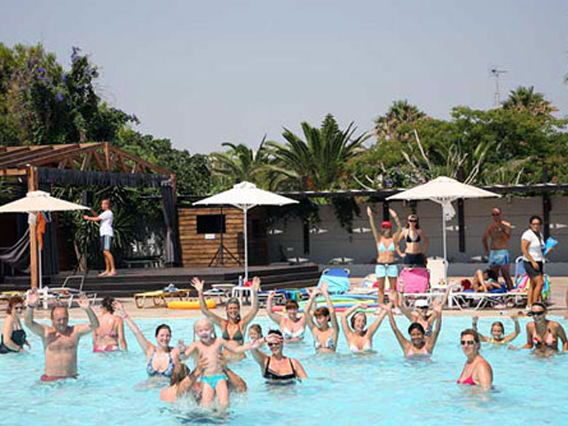 Sun Palace Hotel - Pool Area
