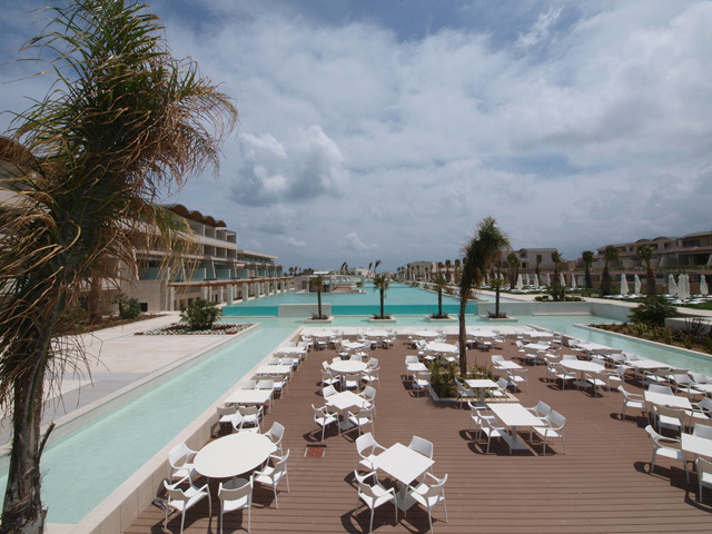 Avra Imperial Beach Resort & Spa - 