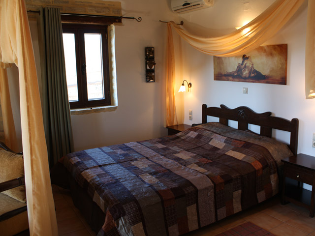 Eleonas Traditional Cottages - Bedroom