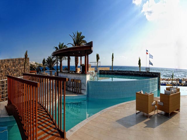 Zeus Hotels Blue Sea Beach - 