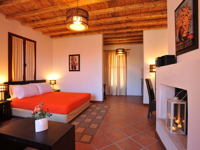 Varos Village Hotel  - Bedroom