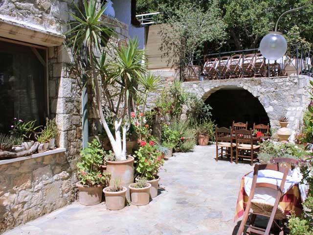 Arolithos Traditional Cretan Village - 