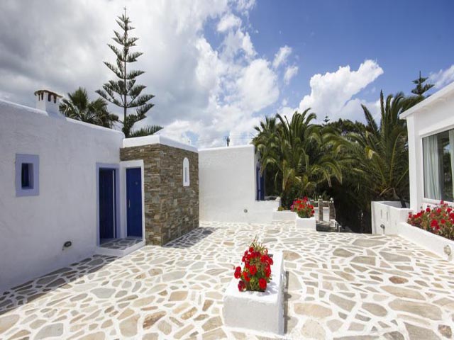 Naxos Holidays Hotel - 