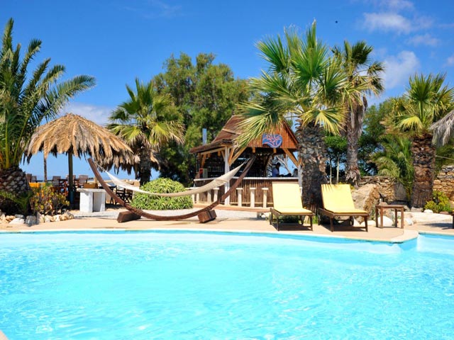 Medusa Beach Resort & Suites - 