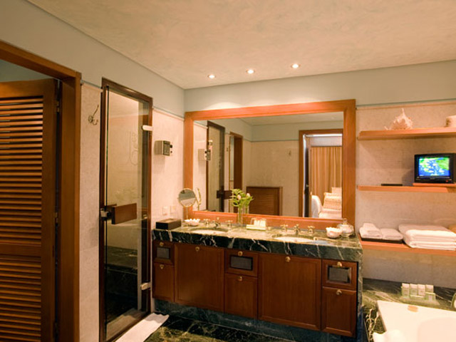 Elounda Beach Exclusive  & Platinum Club - Elounda Beach Exclusive Club  Grand Suites Bathroom