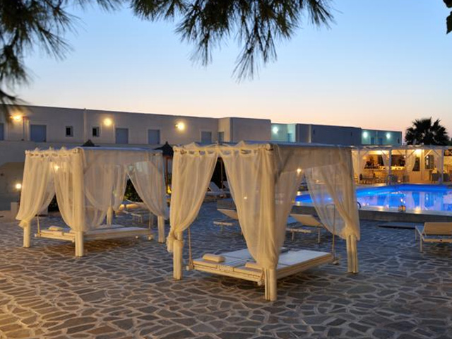 Narges Hotel - 