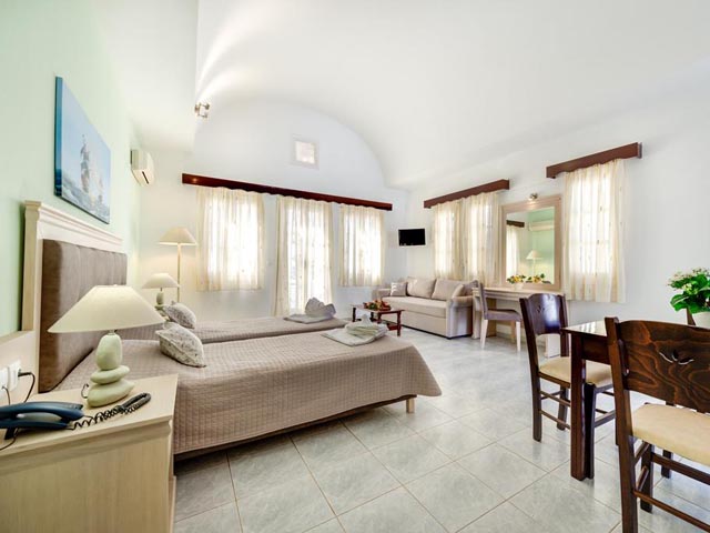 Scorpios Beach Hotel & Apartments - 