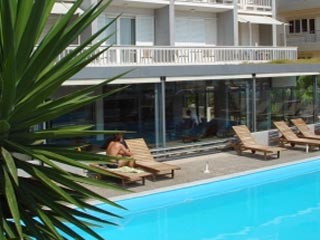 Palace Hotel Glyfada - Swimming Pool